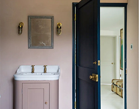 Which type of bathroom do you prefer?